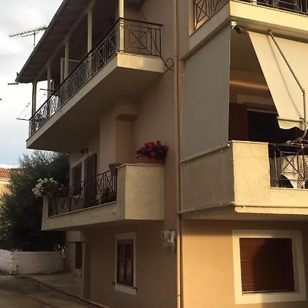 Nonikaas House 2 Tsoukaládhes